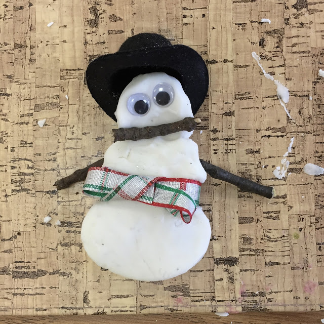kindergarten play dough snowmen
